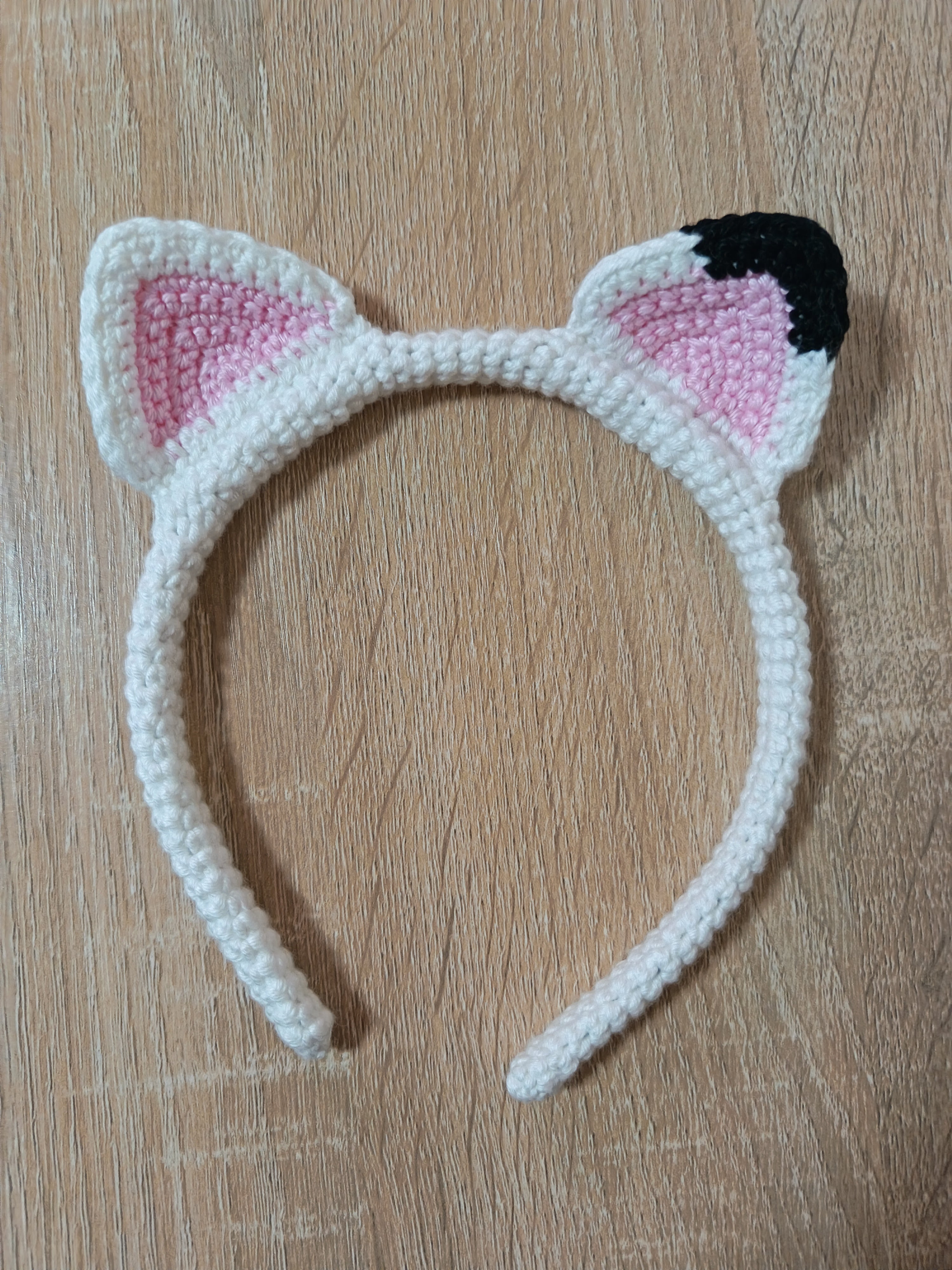 Horgolt "Pandis" hajpánt